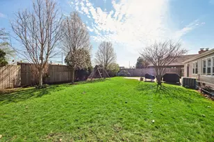 1655 Marie Ln, Glenview, IL 60025 - Photo 29