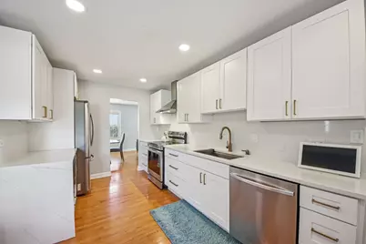 1655 Marie Lane, Glenview, IL 60025 - Photo 11