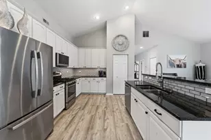 1890 Havenshire Rd, Aurora, IL 60502 - Photo 23