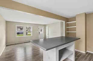 37 John St, Crystal Lake, IL 60014 - Photo 5
