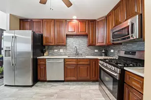 2861 Shelly Ln, Aurora, IL 60504 - Photo 7