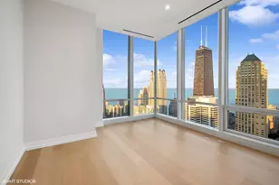 14 W Superior St, Chicago, IL 60654 - Photo 15