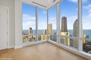 14 W Superior St, Chicago, IL 60654 - Photo 21