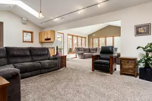 1756 Apaloosa Ct, Rockford, IL 61107 - Photo 45