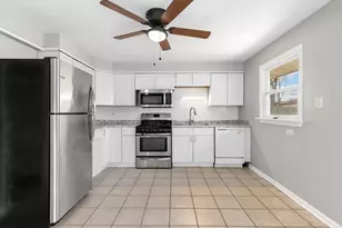 18960 John Ave, Country Club Hills, IL 60478 - Photo 11