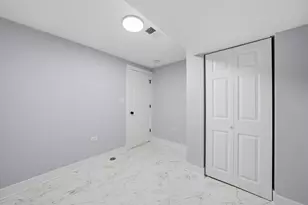 2811 W 82nd St, Chicago, IL 60652 - Photo 35