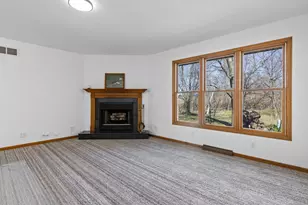 6859 Fitzgerald Rd, Rockford, IL 61102 - Photo 11