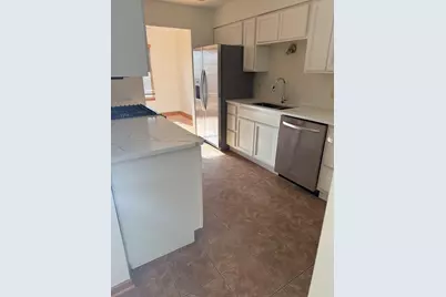 8316 Highpoint Circle #E, Darien, IL 60561 - Photo 5