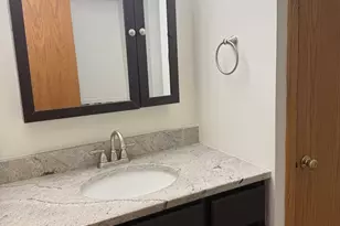 8316 High Point Cir, Darien, IL 60561 - Photo 19