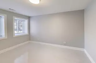 313 E 60th St, Chicago, IL 60637 - Photo 35