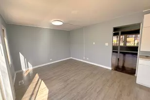 5573 Court F, Hanover Park, IL 60133 - Photo 7