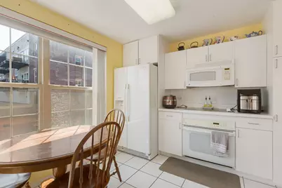 1800 Dewes Street #204, Glenview, IL 60025 - Photo 9