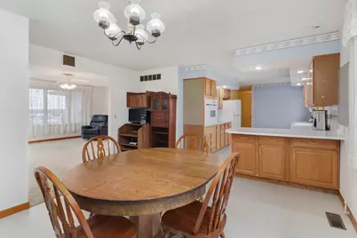 1109 W 4th Street, Delavan, IL 61734 - Photo 13