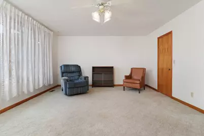 1109 W 4th Street, Delavan, IL 61734 - Photo 5