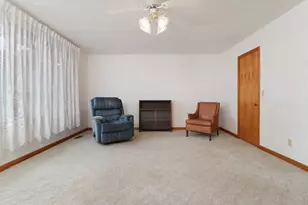 1109 W 4th St, Delavan, IL 61734 - Photo 5