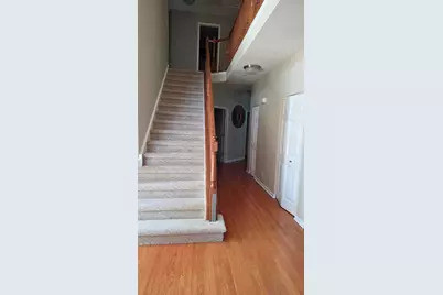 101 N Spruce Avenue, Wood Dale, IL 60191 - Photo 3