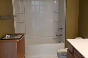 101 N Spruce Ave, Wood Dale, IL 60191 - Photo 9