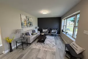 5743 W 79th St, Burbank, IL 60459 - Photo 7