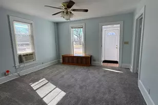 14 S Jackson St, Batavia, IL 60510 - Photo 7