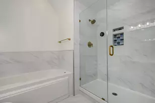 360 W Illinois St, Chicago, IL 60654 - Photo 15