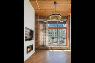 360 W Illinois St, Chicago, IL 60654 - Photo 3