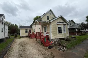 226 E Orleans St, Paxton, IL 60957 - Photo 1