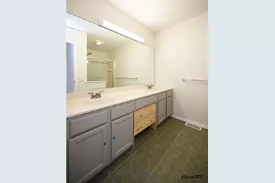 425 Locksley Drive, Streamwood, IL 60107 - Photo 25