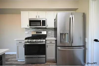 425 Locksley Drive, Streamwood, IL 60107 - Photo 13