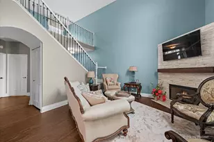 715 Riding Ln, Saint Charles, IL 60174 - Photo 5