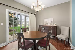 715 Riding Ln, Saint Charles, IL 60174 - Photo 13
