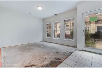 814 W 15th Place, Chicago, IL 60608 - Photo 13