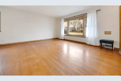 2701 Lee Street, Melrose Park, IL 60164 - Photo 5