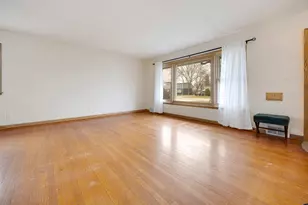 2701 Lee St, Melrose Park, IL 60164 - Photo 5