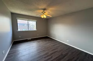 4564 Whitney Dr, Hanover Park, IL 60133 - Photo 9