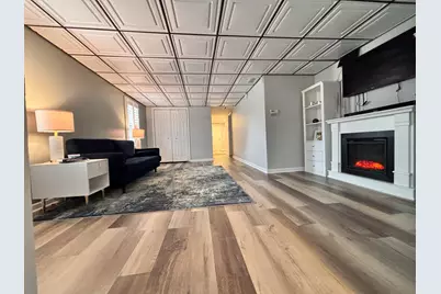 [Address not provided], Chicago, IL 60638 - Photo 5