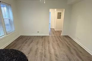 2003 W Fargo Ave, Chicago, IL 60645 - Photo 11