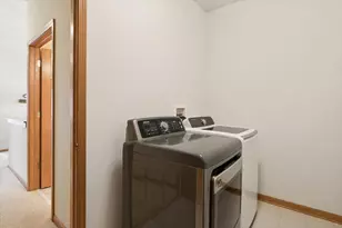 2238 Carillon Dr, Grayslake, IL 60030 - Photo 21