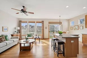 2238 Carillon Dr, Grayslake, IL 60030 - Photo 11