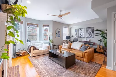 1427 N Bosworth Avenue #2, Chicago, IL 60642 - Photo 3