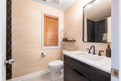 1427 N Bosworth Avenue #2, Chicago, IL 60642 - Photo 15