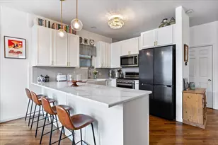 2121 W Division St, Chicago, IL 60622 - Photo 9