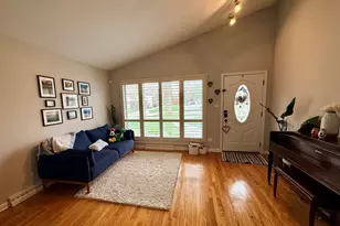 563 Coolidge Ave, Glen Ellyn, IL 60137 - Photo 13