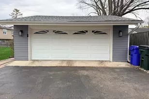 563 Coolidge Ave, Glen Ellyn, IL 60137 - Photo 21