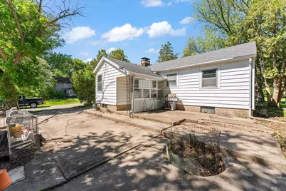 501 N State Street, Bellflower, IL 62174 - Photo 23