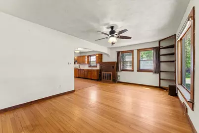501 N State Street, Bellflower, IL 62174 - Photo 7