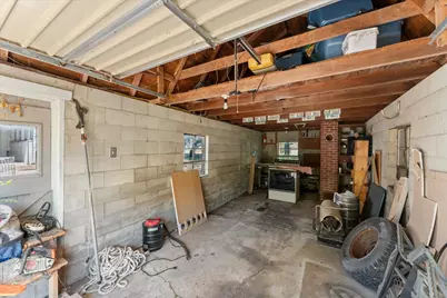501 N State Street, Bellflower, IL 62174 - Photo 25
