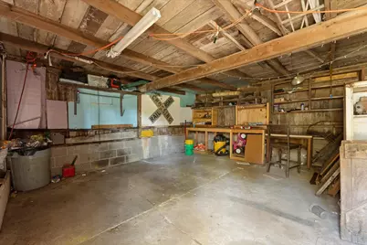 501 N State Street, Bellflower, IL 62174 - Photo 27