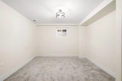7955 S Colfax Avenue, Chicago, IL 60617 - Photo 17