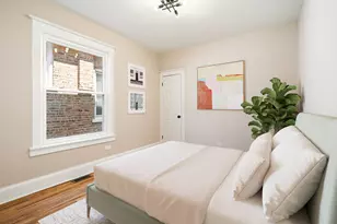 7955 S Colfax Ave, Chicago, IL 60617 - Photo 9