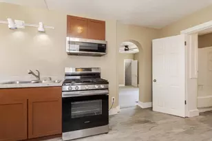 706 N Prairie St, Bloomington, IL 61701 - Photo 9